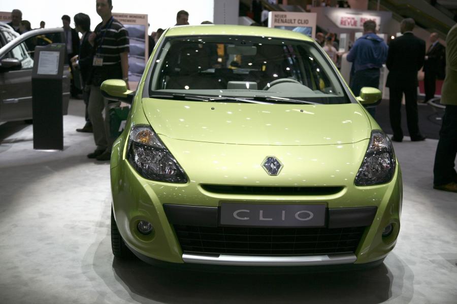  Renault Clio 2010 года  (фото 19 из 19)